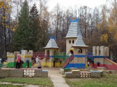 В Подмосковье по программе губернатора установили 178 детских площадок