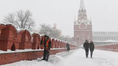 Комендант Кремля рассказал, когда закончат ремонт на Троицком мосту