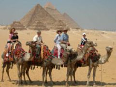 К майским каникулам туристические визы в Египет подорожают на 5 долларов