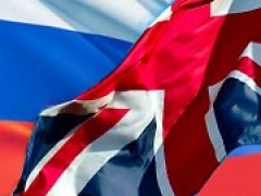 Великобритания прервала политические контакты с Россией