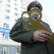 В 2010 г. увеличат накопительно-жилищный взнос для военнослужащих 