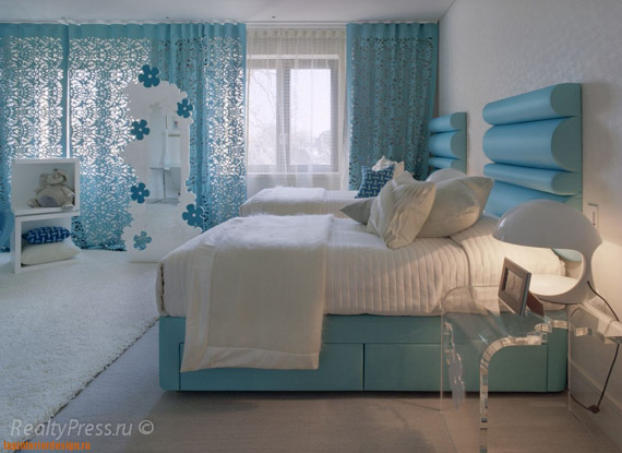 голубой интерьер в спальне