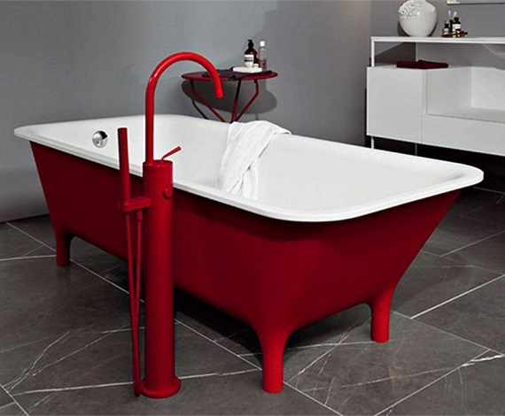 декор ванная в красном цвете