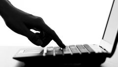 Инициировал независимый аудит системы ГИС ЖКХ Минстрой РФ