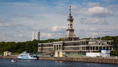 В Москве обновят парк рядом с метро "Водный стадион"
