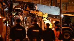 В центре Москвы демонтировали самовольные пристройки к ресторанам La Marée