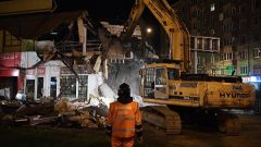 В Москве снесли самострой на территория промзоны "Октябрьское поле"
