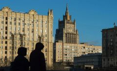 Huawei арендовала три этажа комплекса "Смоленский пассаж – 2" в Москве
