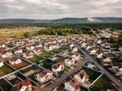 По требованию КС РФ вопросы, связанные с жизнью в коттеджных поселках, урегулируют законодательно