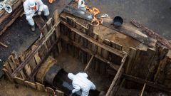 В кранах сотен петербуржцев вместе с водой течет бензин